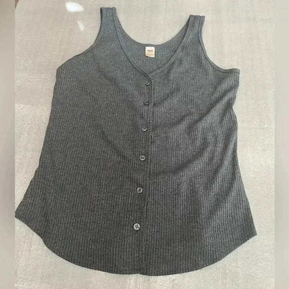 ❤️2/$30❤️[M]Smash+Tess  Ribbed Button Tank Top Side Slits - Picture 1 of 6